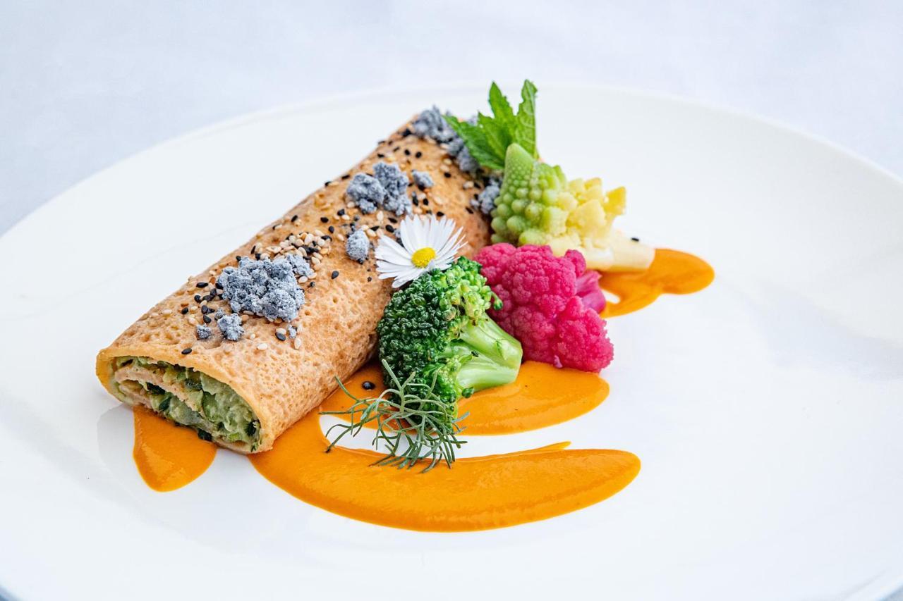 Vegan Hotel La Vimea (Adults Only) Naturns Exteriör bild