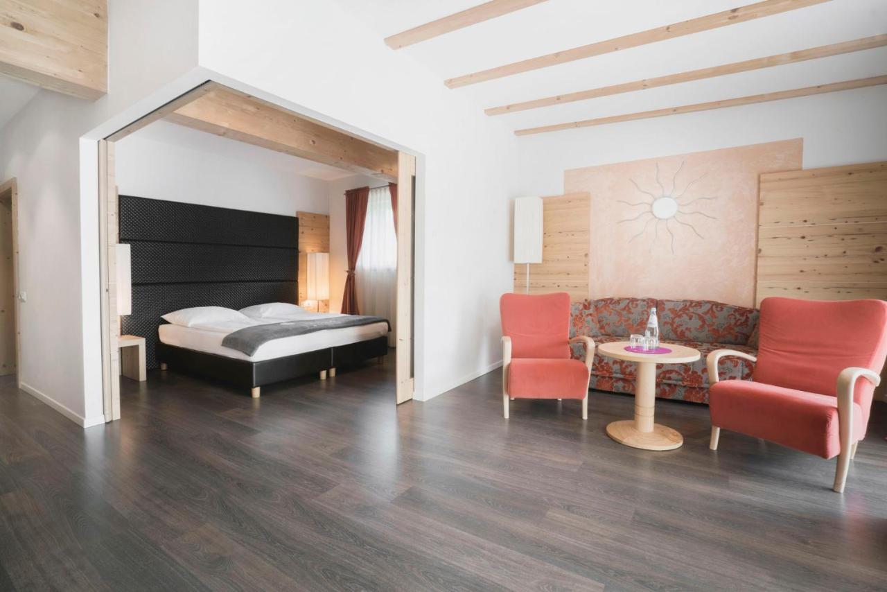 Vegan Hotel La Vimea (Adults Only) Naturns Exteriör bild