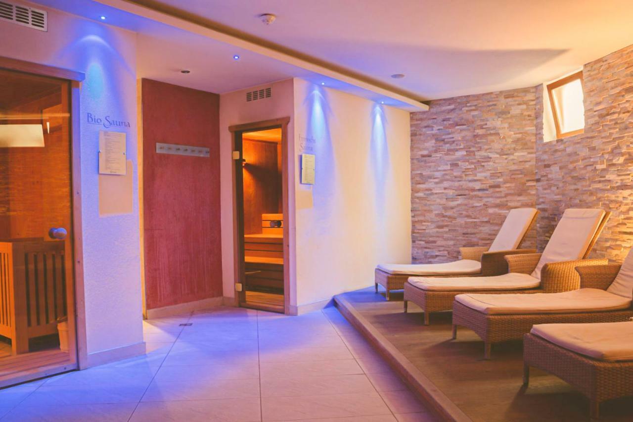 Vegan Hotel La Vimea (Adults Only) Naturns Exteriör bild